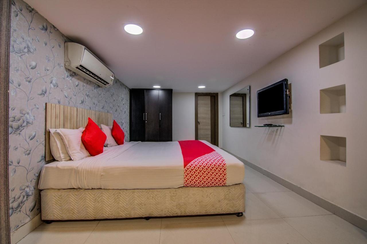 Oyo Hotel 55 Lawsons Bay Jalāripeta 외부 사진