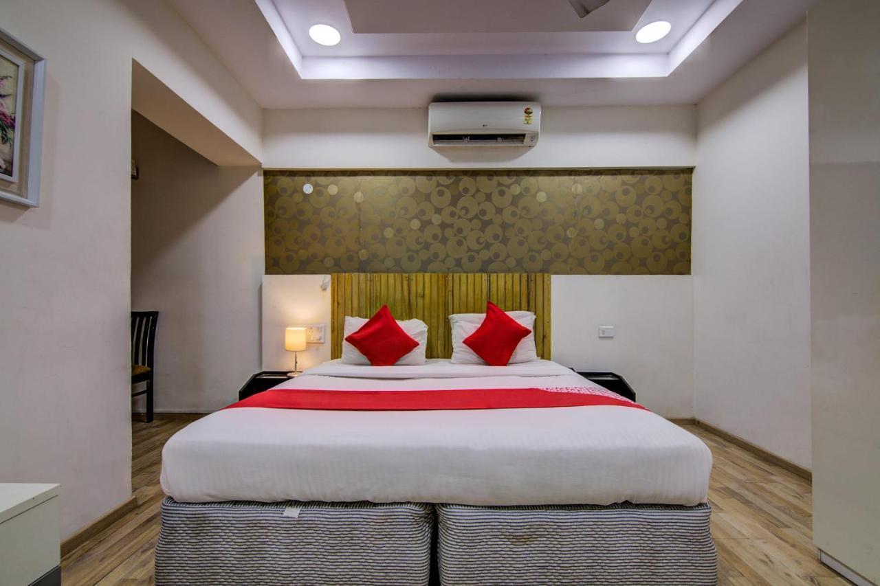 Oyo Hotel 55 Lawsons Bay Jalāripeta 외부 사진